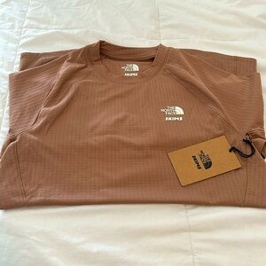 New !!!!  Skims x The Northface